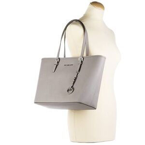 Michael Kors Jet Set Travel Large Saffiano Leather Tote Bag in Pearl Grey